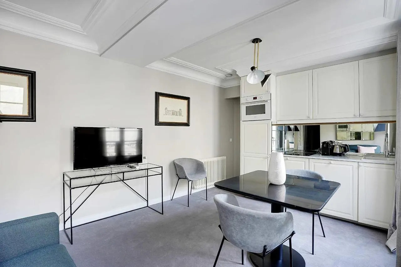Magnifique Appartement 4P- Musee Du Louvre Tuileries Paris Apartment